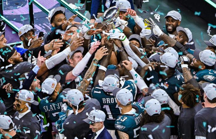 Super
      Bowl
      averaged
      record
      126
      million
      viewers,
      Fox
      projects - Iqraa news