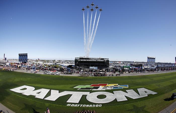 How
      to
      watch
      the
      Daytona
      500:
      Qualifying,
      TV
      schedule,
      start
      time
      and
      lineup - Iqraa news