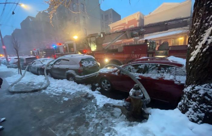 Cars
      blocking
      hydrants
      delay
      2
      firefights
      in
      a
      week:
      What
      does
      the
      law
      say? - Iqraa news