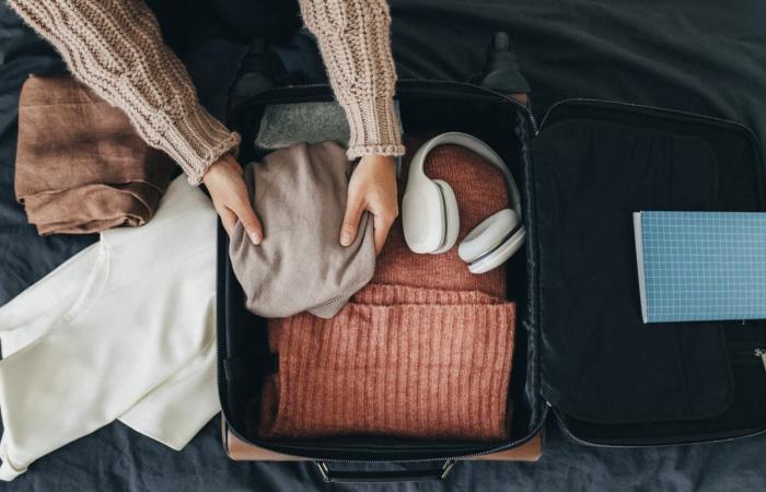 From
      sneakers
      to
      luxury
      handbags,
      hotels
      are
      providing
      more
      so
      you
      can
      pack
      less - Iqraa news