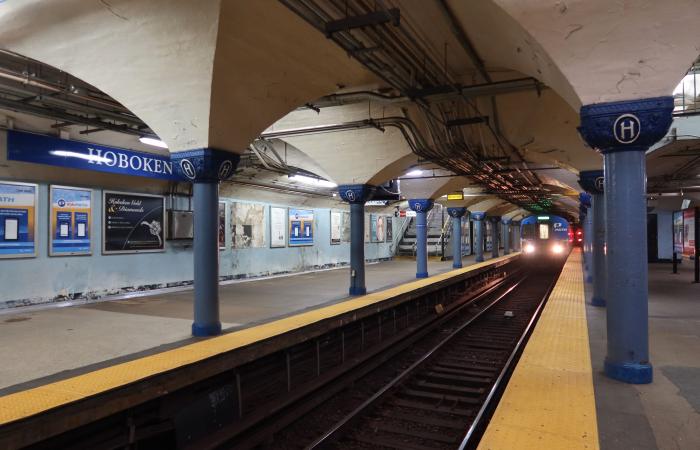 Hoboken
      PATH
      station
      reopens
      today
      after
      month-long
      shutdown - Iqraa news