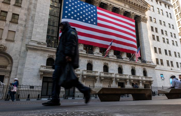 Wall
      Street's
      losing
      streak
      deepens
      as
      Trump's
      tariffs
      kick
      in - Iqraa news