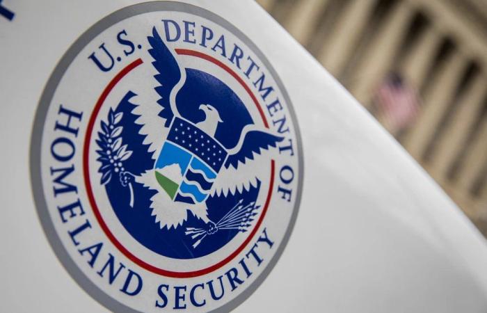 DHS
      has
      begun
      performing
      polygraph
      tests
      on
      employees
      to
      find
      leakers - Iqraa news