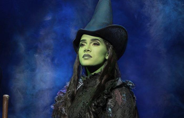 Broadway's
      ‘Wicked'
      welcomes
      Lencia
      Kebede,
      its
      first
      full-time
      Black
      Elphaba - Iqraa news