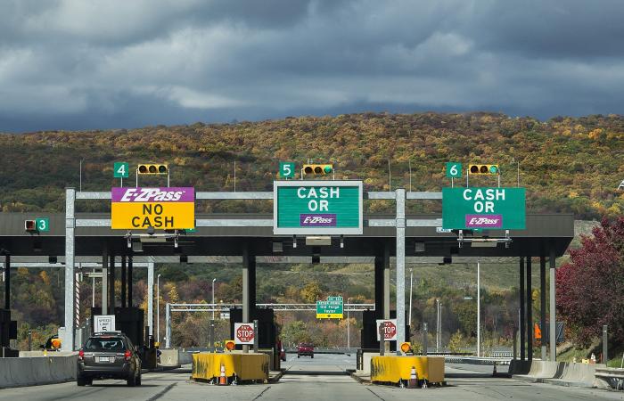 Spam
      texts
      about
      unpaid
      tolls
      are
      on
      the
      rise.
      Here's
      what
      to
      do
      if
      you
      get
      one - Iqraa news